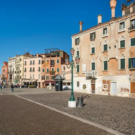 Ca'lina Near Biennale Apartment Venice