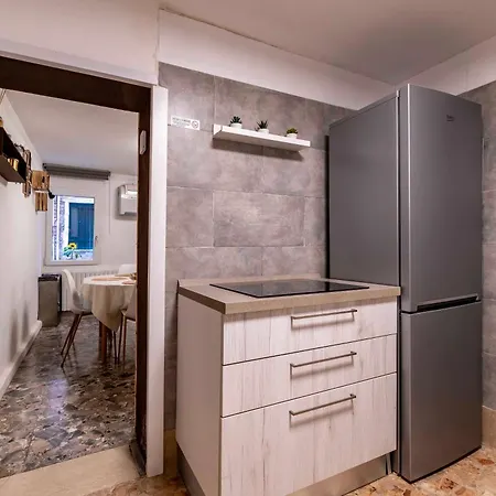 Ca'lina Near Biennale ヴェネツィア