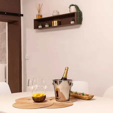 Ca'lina Near Biennale アパート