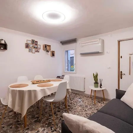 Ca'lina Near Biennale アパート *